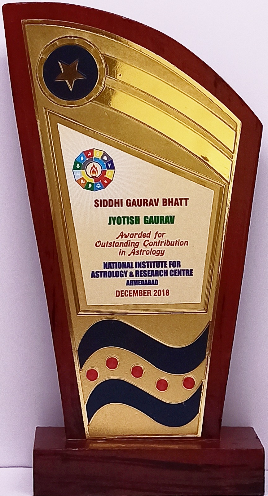 Vastu Maharshi gold medal